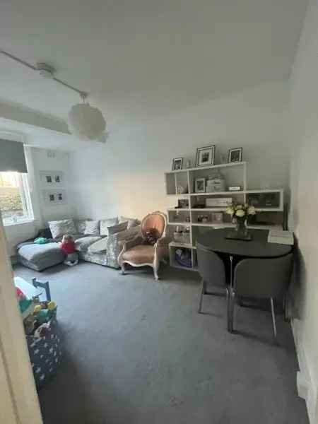 Flat For Rent in London, England