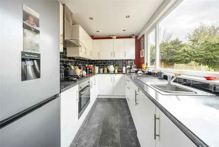 House For Sale in Leeds, England