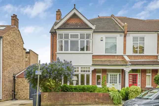 6 Bedroom Semi-Detached House for Sale Wimbledon SW19