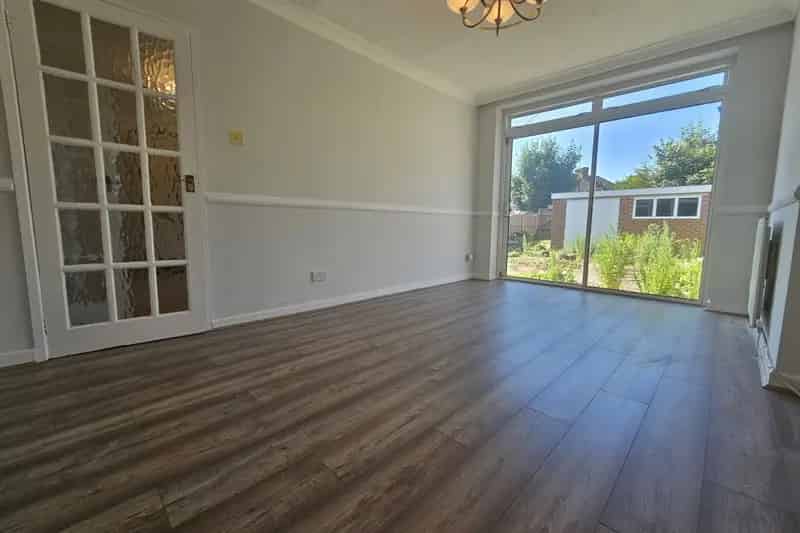 3/4 Bedroom House Great Barr  Large Garden and Driveway