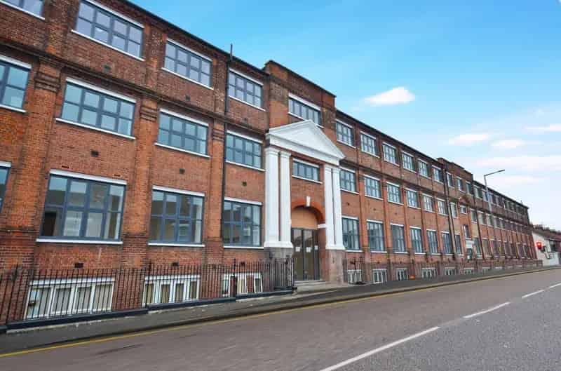 1 Bed Apartment for Sale Rembrandt House Watford