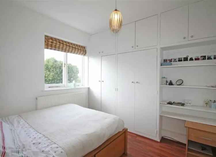 One Bedroom Flat near Bayswater