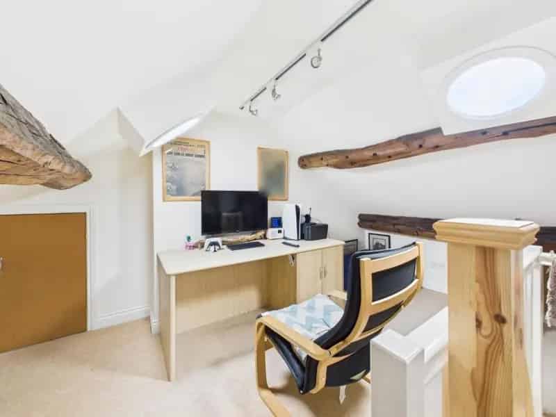 2 Bed Grade II Listed House for Sale