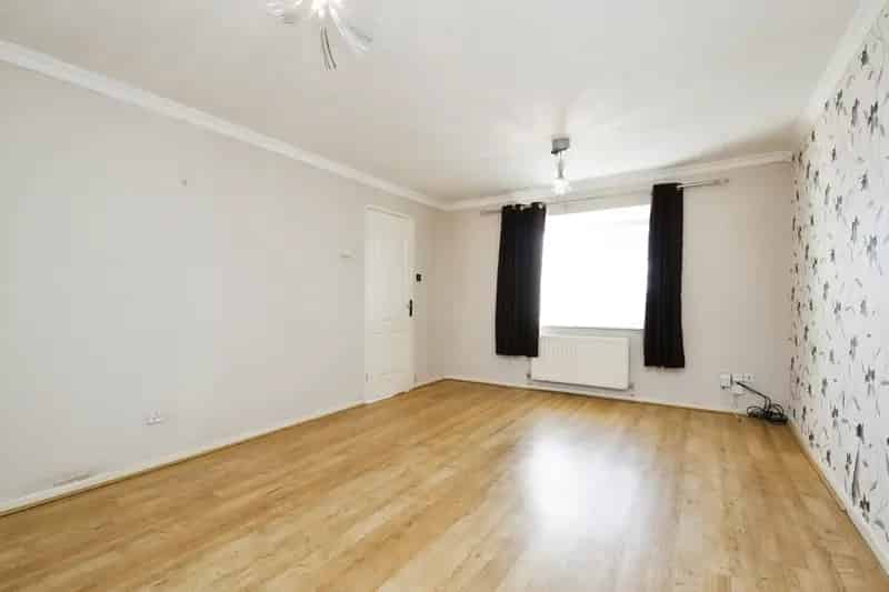 Two Bedroom Semi-Detached Bungalow Teal Farm No Onward Chain