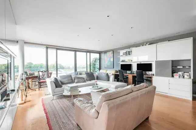 Flat for sale in Riverside Quarter, Wandsworth SW18