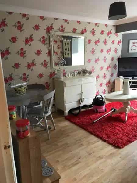 1 Bed Flat Near Transport Links and Amenities