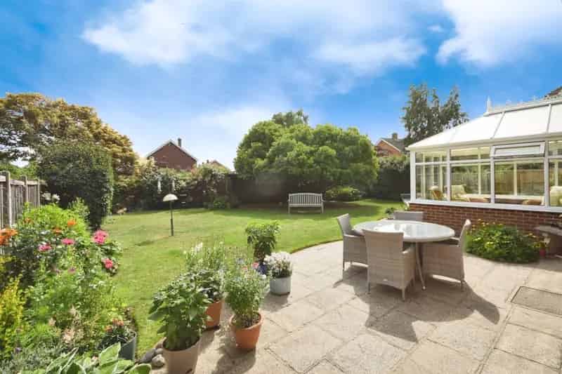 Four Bedroom Detached House in Writtle