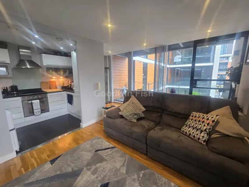 2 Bedroom Apartment House to Rent
