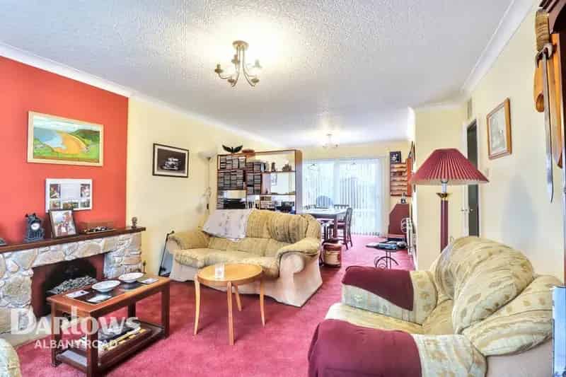 3 Bedroom Terraced House for Sale Llanederyn
