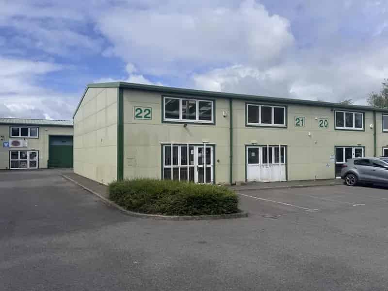 Modern Industrial Unit 2122 For Lease