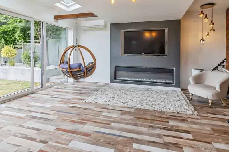 Spacious Split Level Detached Home with Stunning Countryside Views