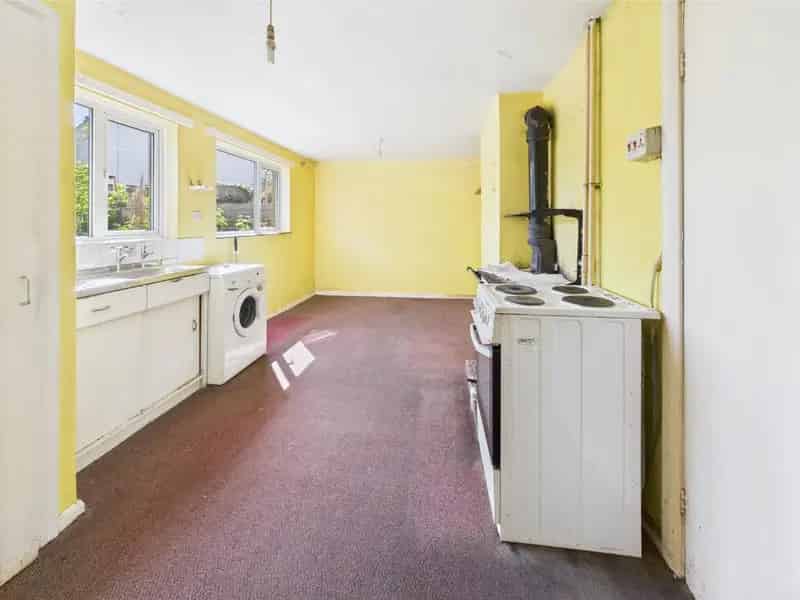 3 Bed House for Sale Prestigious Village Fine Views Excellent Amenities