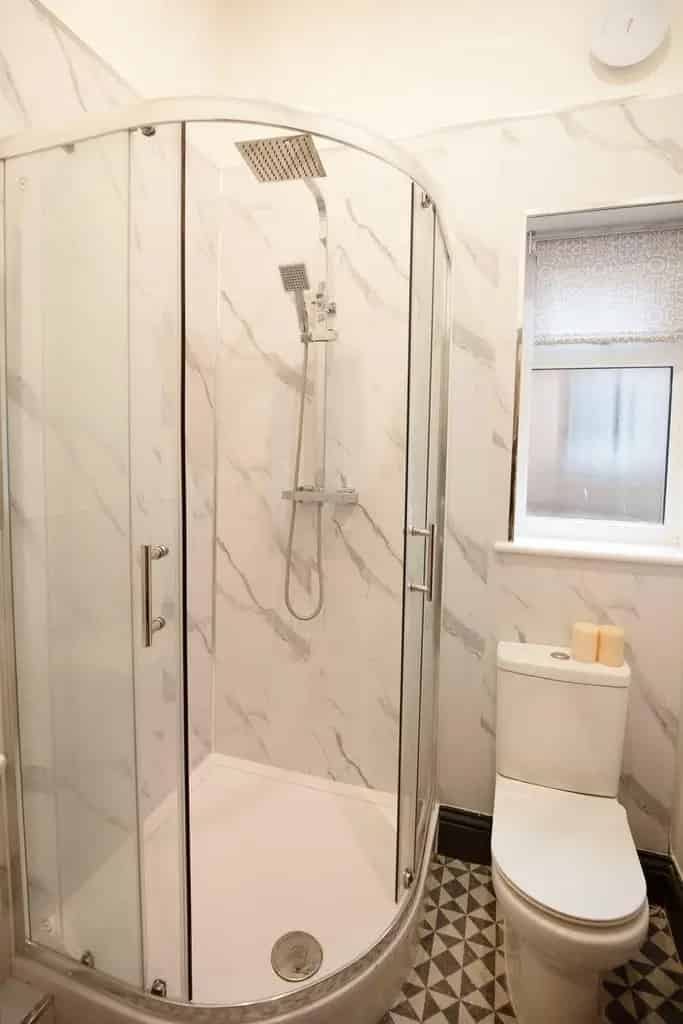 Studio to Rent Derbyshire Clayton & Co