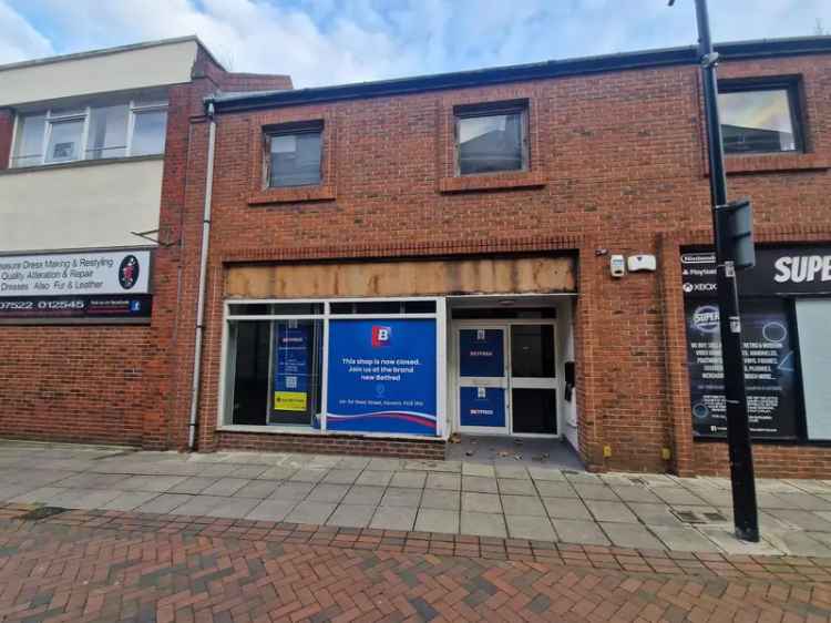 Commercial property For Rent in Havant, England