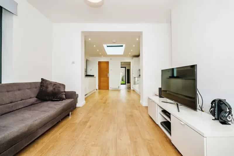 Stylish Family Home Near Portslade Station