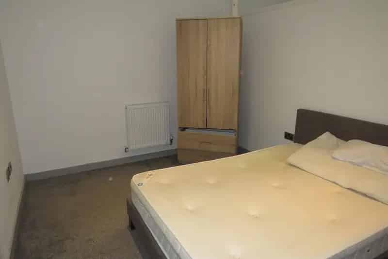 Doncaster Town Centre Modern One Bedroom Apartment Zero Deposit Available
