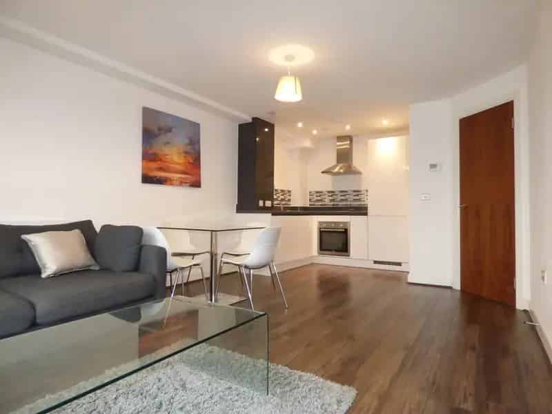 1 Bedroom Furnished Apartment Digbeth Birmingham