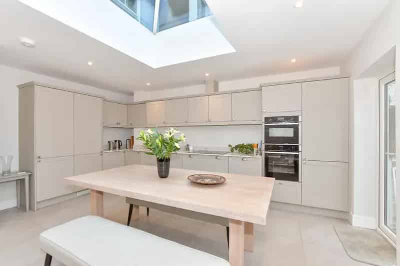 Seafront 3-Bed Terraced House with Detached Annexe Walmer