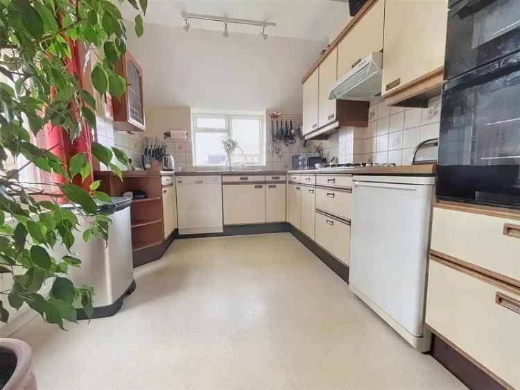 3 Bedroom Edwardian Terrace House to Rent