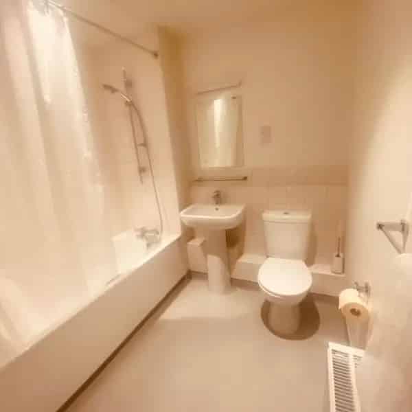 2-Bedroom New Build Flat with Indoor Balcony