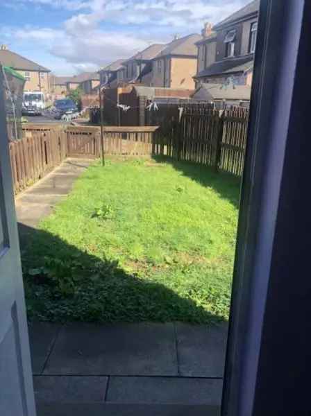 House For Rent in Kirklees, England