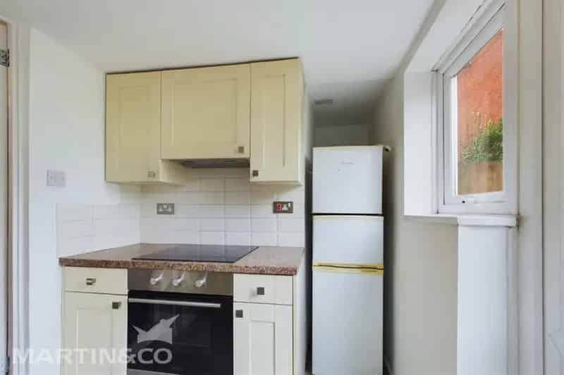 2 Bedroom House for Sale in Tunbridge Wells