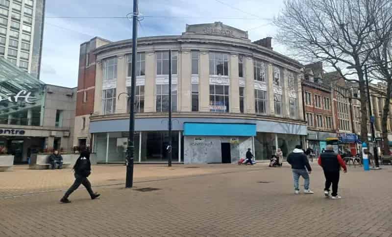 Flagship Corner Store at The Whitgift Centre