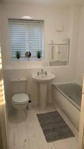 Large 3 Bed Detached House