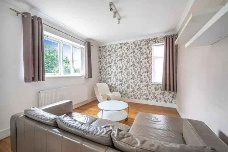 One Double Bedroom Apartment Greville Road Chain Free