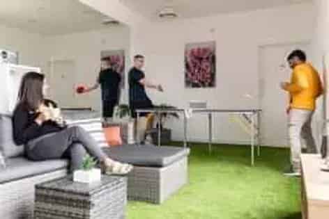 1 Room Flat 73 m² Cardiff Student Accommodation