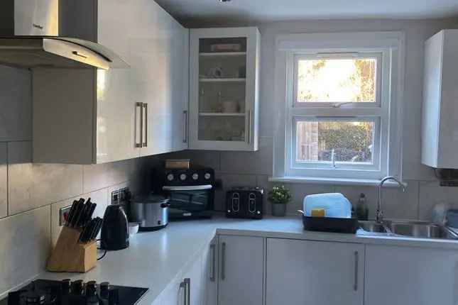 Terraced House to Rent London E17