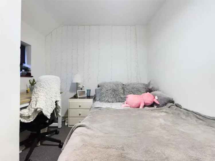 4 Bedroom Student House Brighton - Available September 2025