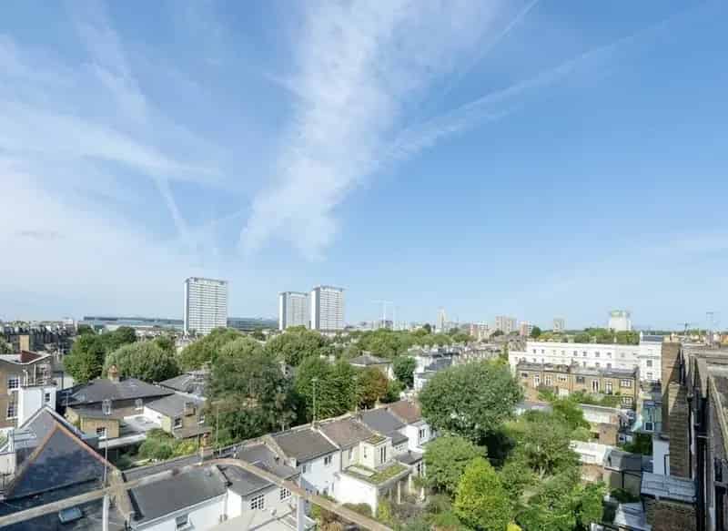 2-Bedroom Duplex Apartment Notting Hill, Modern Bathrooms, Private Roof Terrace