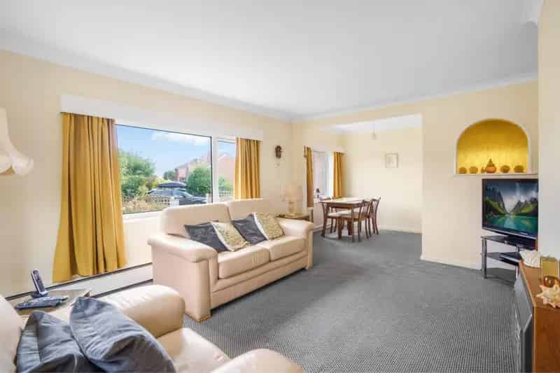 4 Bedroom Dorma Bungalow For Sale