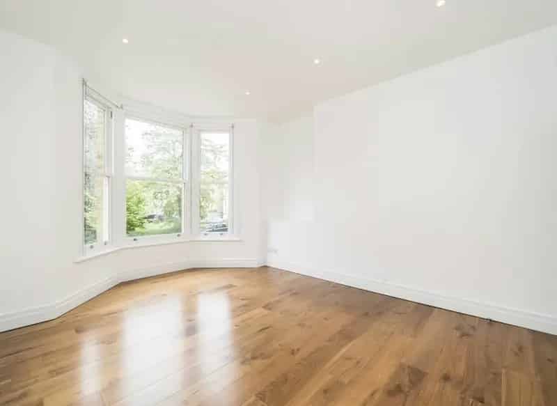Two Double Bedroom Apartment near Grange Park Ealing