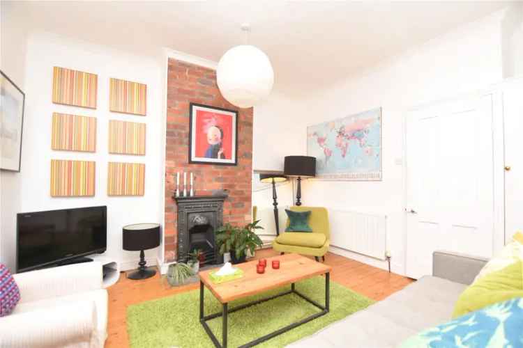 House For Sale in Leeds, England