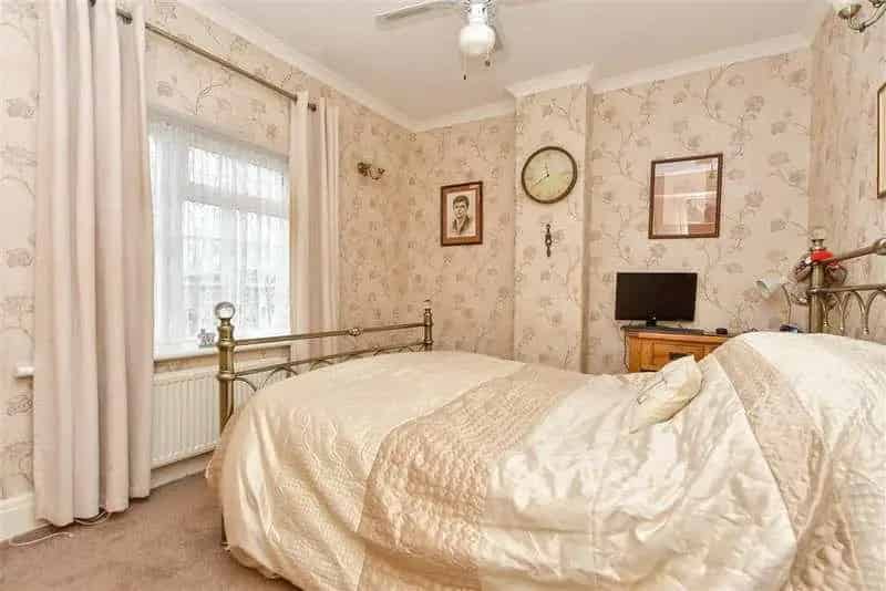 3 Bed Semi-Detached House for Sale Near Neats Court