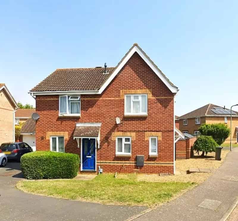 2 bedroom House
 To Rent