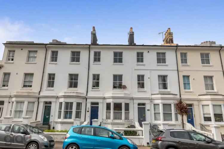 2 Bedroom Flat for Sale in Brighton