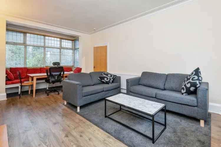 3 Double Bedroom House in Headingley - HMO Licensed