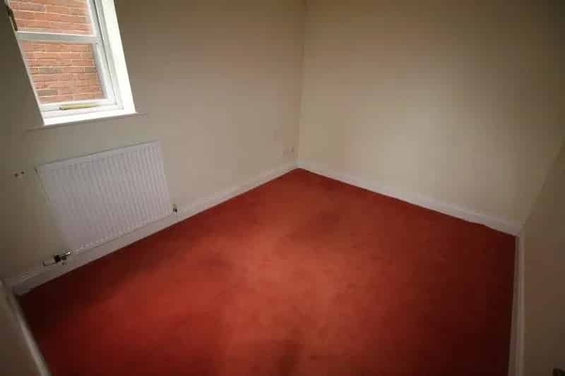 4 Bed Detached House for Sale