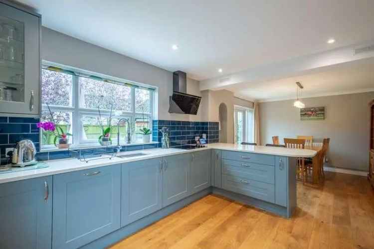 4 Bed Detached House For Sale