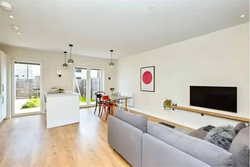 3 Bed Townhouse Leith Ropeworks Development
