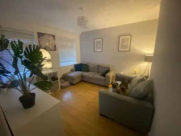 1 Bed Flat Chelmsford Essex Pet Friendly Garden Close to Town