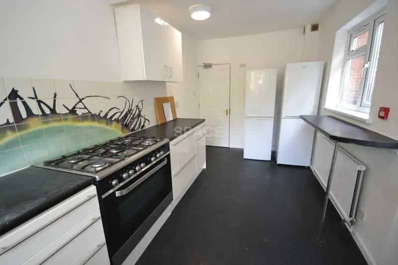 6 Bedroom House Share near Reading University