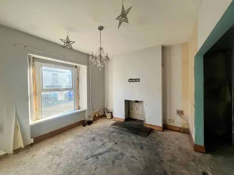 3 Bedroom Semi Detached House Morriston