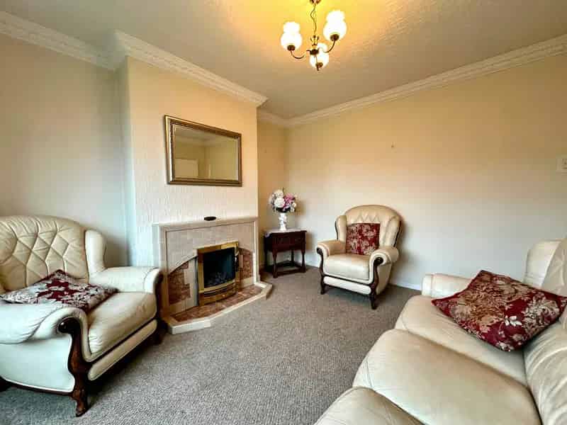 2 Bed House Freehold Auction