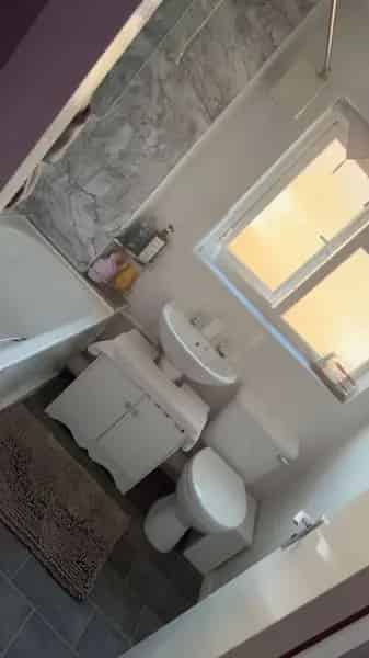 2 Bed Maisonette with Garden and Parking