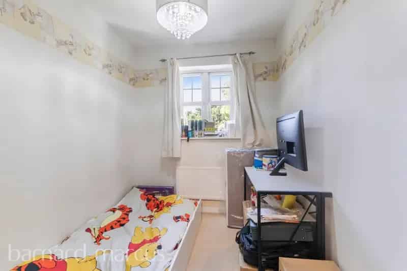 Semi Detached House for Sale Three Bedrooms Two Bathrooms