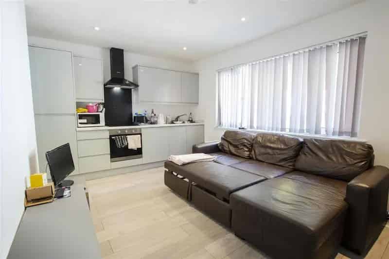 2 Bedroom Flat to Rent Fully Managed
